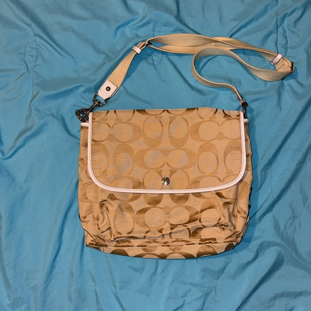 Coach Messenger bag